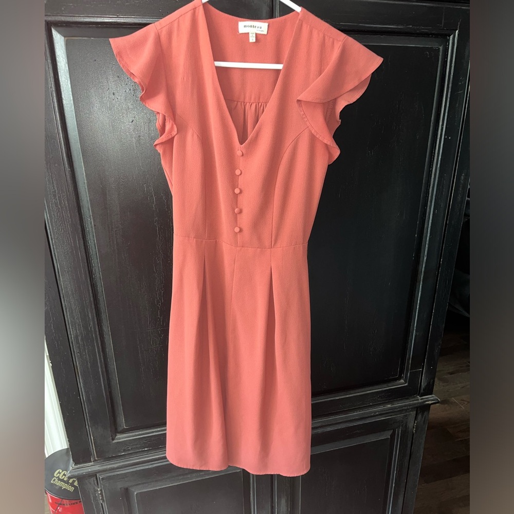 Dusty rose dress. Simple but so cute!